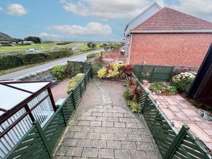 Photo 16- click for photo gallery